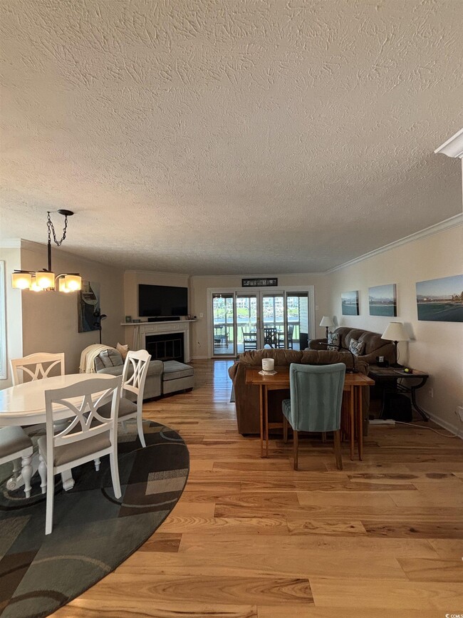 Building Photo - 4034 Fairway Lakes Dr