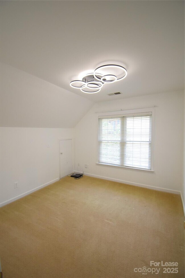 Building Photo - 9936 Corrystone Dr