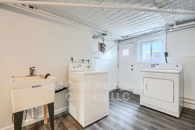 Building Photo - 2316 Garrett Ave