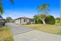 Building Photo - 902 W Olive Ave