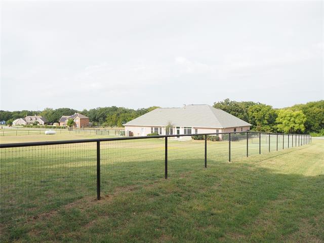 Building Photo - 4763 Red Oak Cir