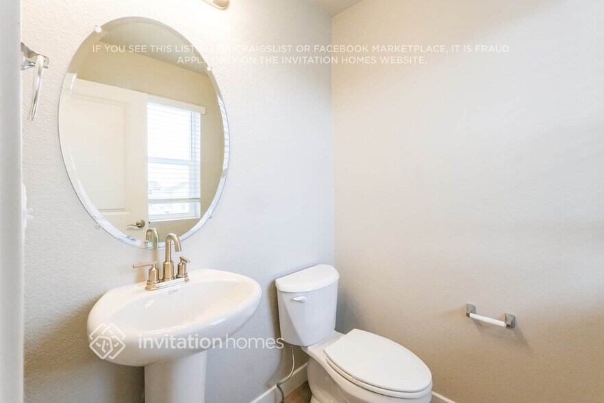 Building Photo - 11803 Mission Peak Pl