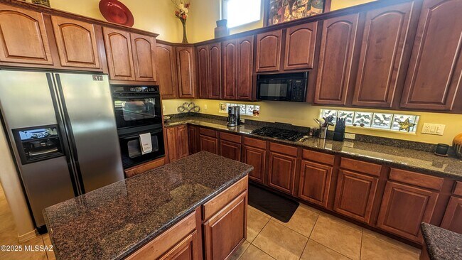 Building Photo - 13816 Topflite Dr