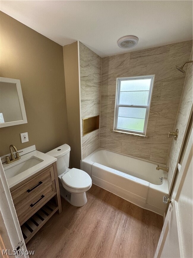 Building Photo - 3327 Bradford Rd