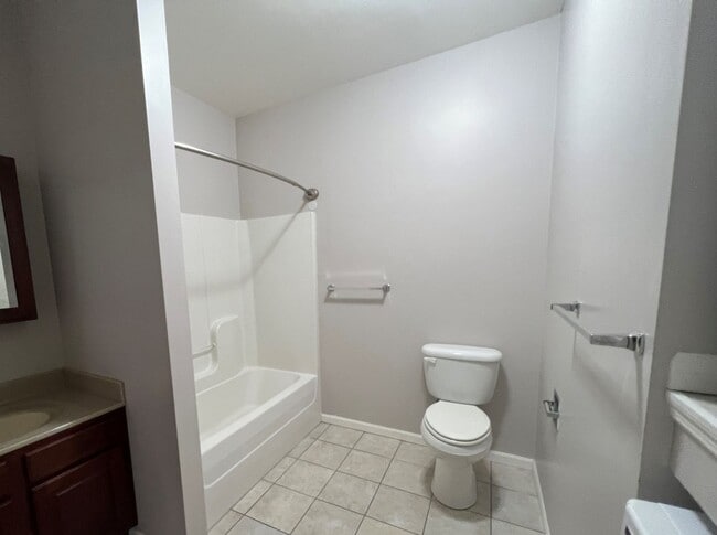 Building Photo - 1119 Ratone St