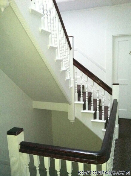 Building Photo - 248 Newbury St