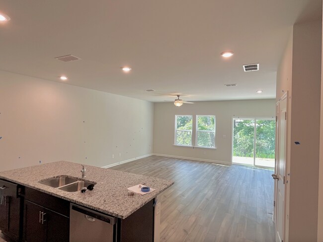 Building Photo - 1635 Villageside Ct