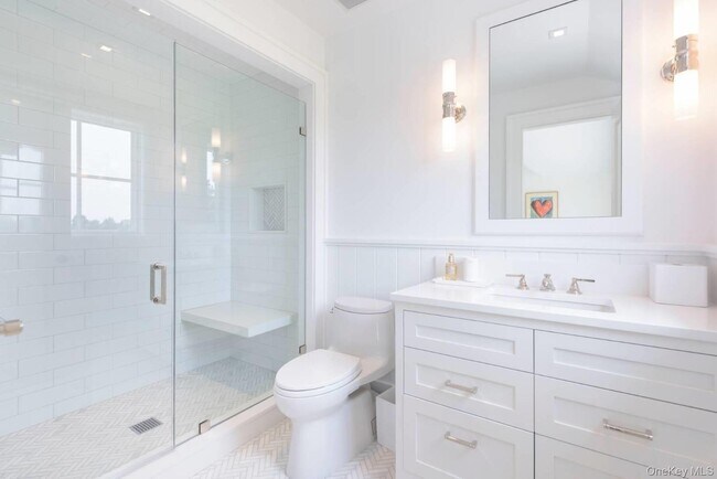 Building Photo - 571 Pauls Ln