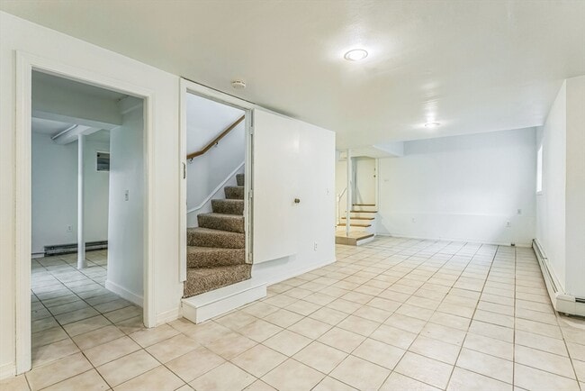 Building Photo - 12 Sevland Rd