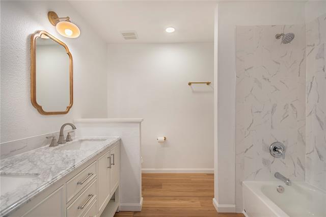 Building Photo - 1618 Pin Oak Trail