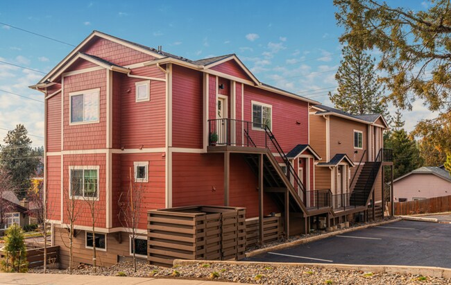 Primary Photo - New 2 Bed/1 Bath Duplex Apartment with Two...