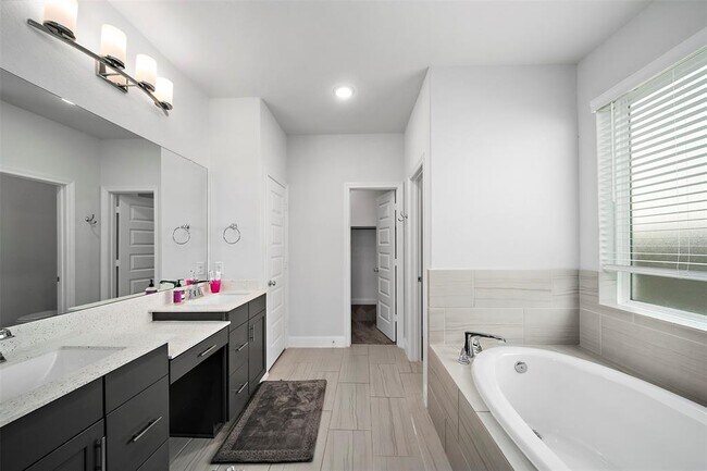 Building Photo - 2334 Calm Channel Ct