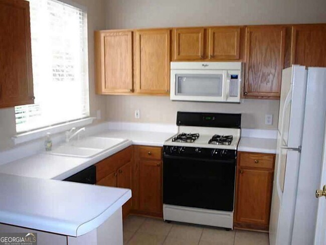 Building Photo - 972 Windcroft Cir NW
