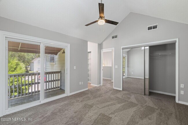 Building Photo - 2300 Twelve Oaks Dr