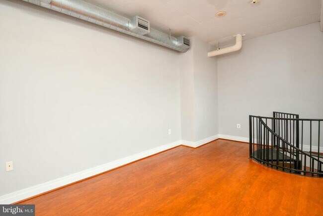 Building Photo - 2020 12th St NW