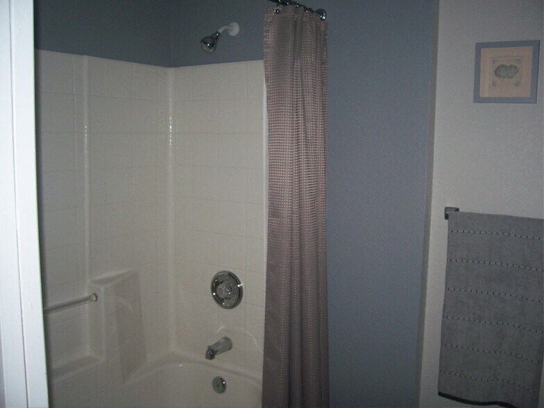 Building Photo - 777 Harrah Way