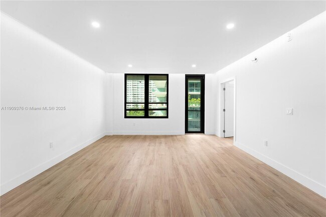 Building Photo - $3,200MONTHLY;10185 COLLINS AVE # 722 BAL HARBOUR, FL 33154