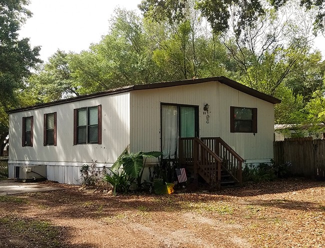 Building Photo - Ten Rocks Mobile Home Park