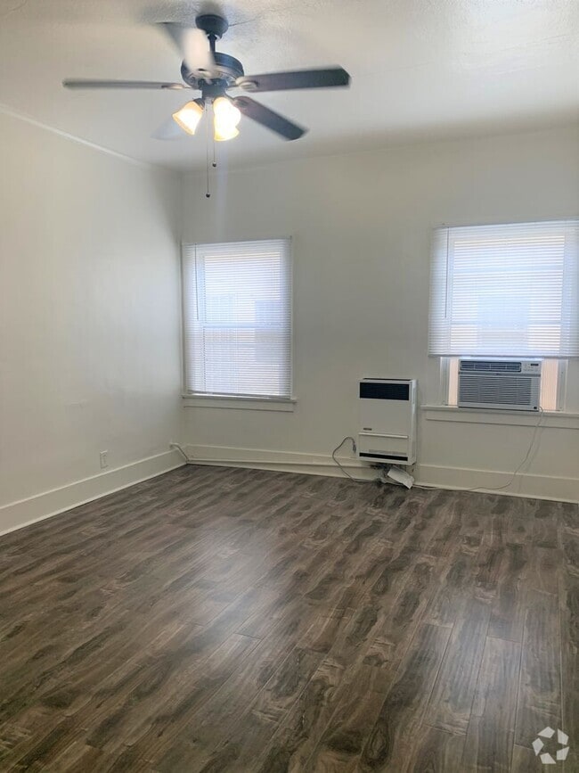 Building Photo - Charming Studio located minutes from DTLA,...