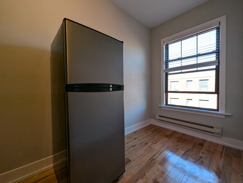 Building Photo - 2907 N Mildred Ave