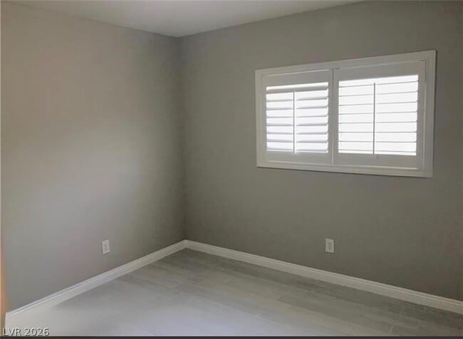 Building Photo - 6473 Blue Iris Ct