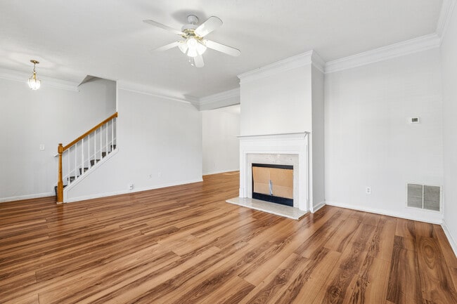 Building Photo - 115 Benfield Cir SE