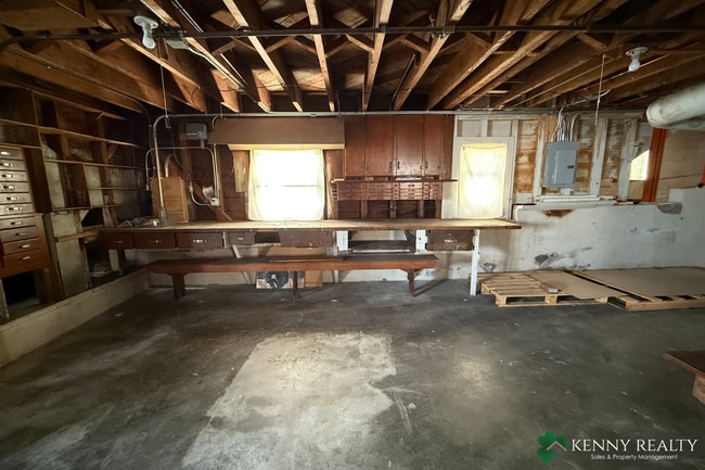 Building Photo - Spacious 3 Bedroom Home in Sign Hill Neighborhood in South San Francisco