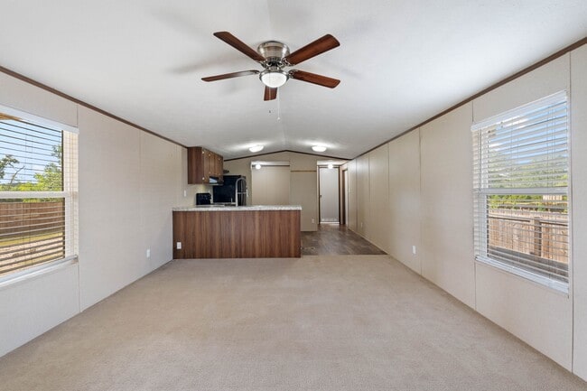 Building Photo - 16543 Tremont Dr