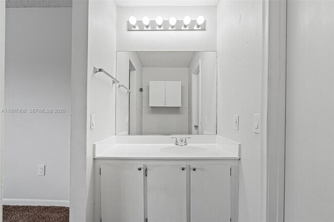 Building Photo - 319 NW 109th Ave