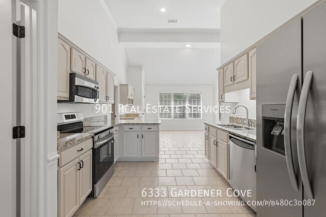 Building Photo - 6333 Gardener Cove