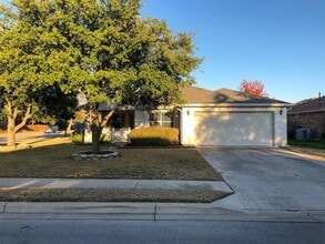 Building Photo - 2100 Mir Woods Dr