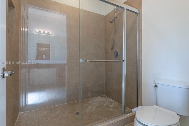 Building Photo - 516 SE 35 Ave