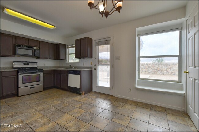 Building Photo - 7958 Starry Night Dr