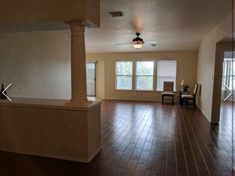 Building Photo - 2206 Stallion Run