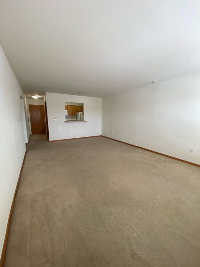 Building Photo - Luxury One-bedroom apartment in downtown S...