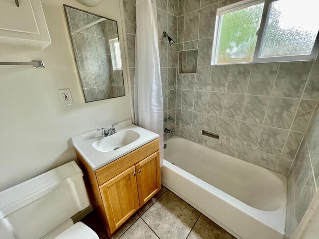 Building Photo - Temple