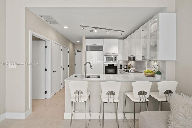 Building Photo - 6799 Collins Ave