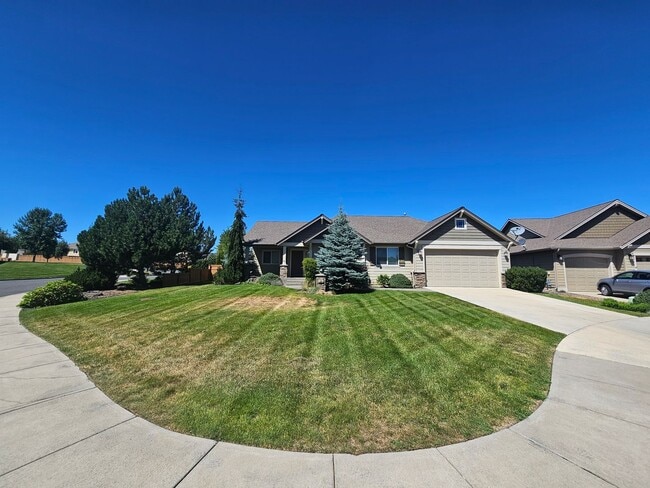 Primary Photo - Beautiful Updated Home