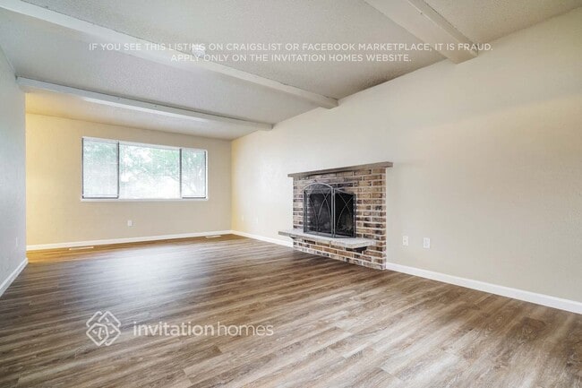 Building Photo - 14719 104th Ave E