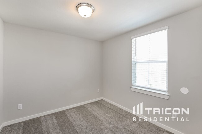 Building Photo - 22812 Terrazzo Dr