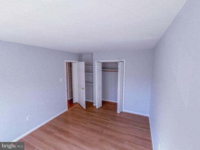 Building Photo - 5631 Hogenhill Terrace