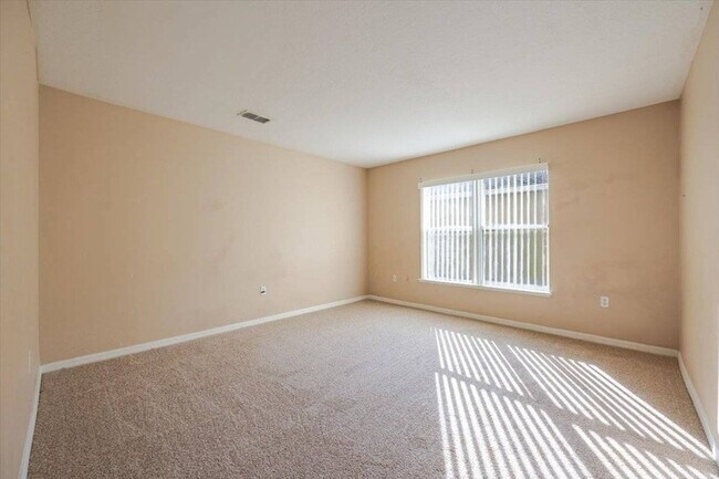 Building Photo - 163 Jocelyn Dr