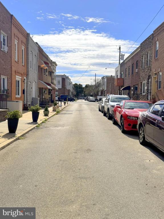 Building Photo - 2531 S Warnock St