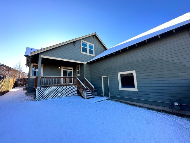 Building Photo - SPACIOUS SINGLE FAMILY HOME LOCATED IN SW REDMOND!