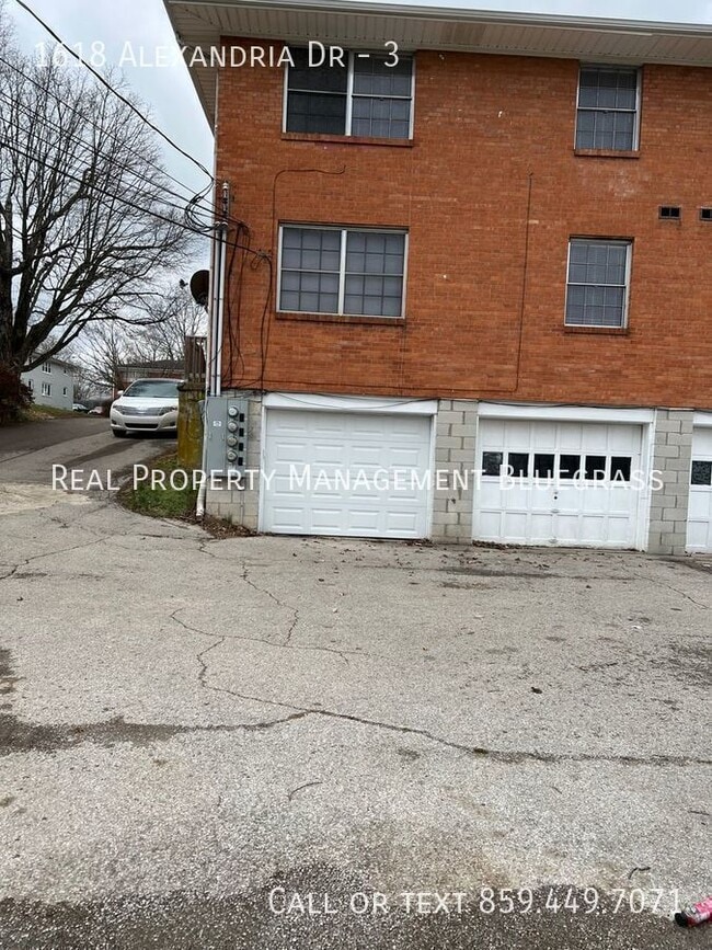 Building Photo - 1618 Alexandria Dr