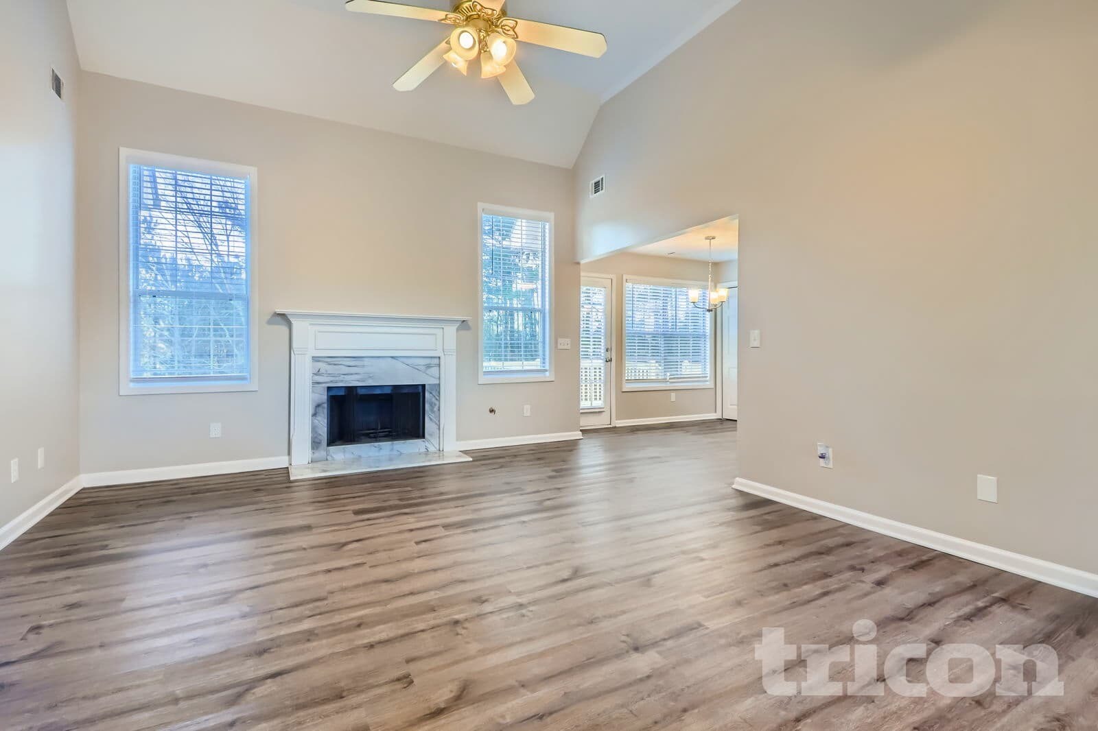 Building Photo - 90 Pebble Ln