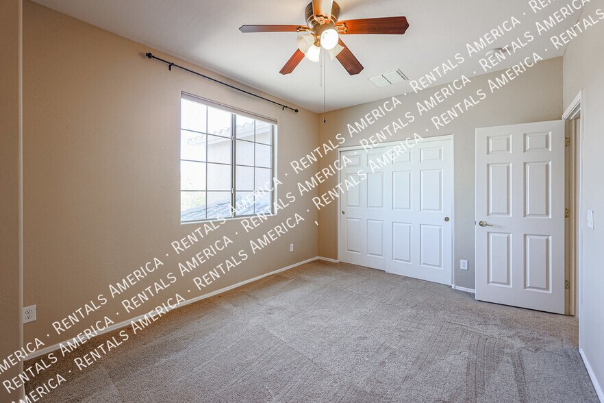 Building Photo - 3117 W Espartero Way