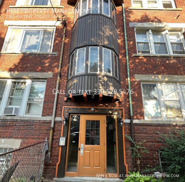 Primary Photo - 11 S Highland Ave