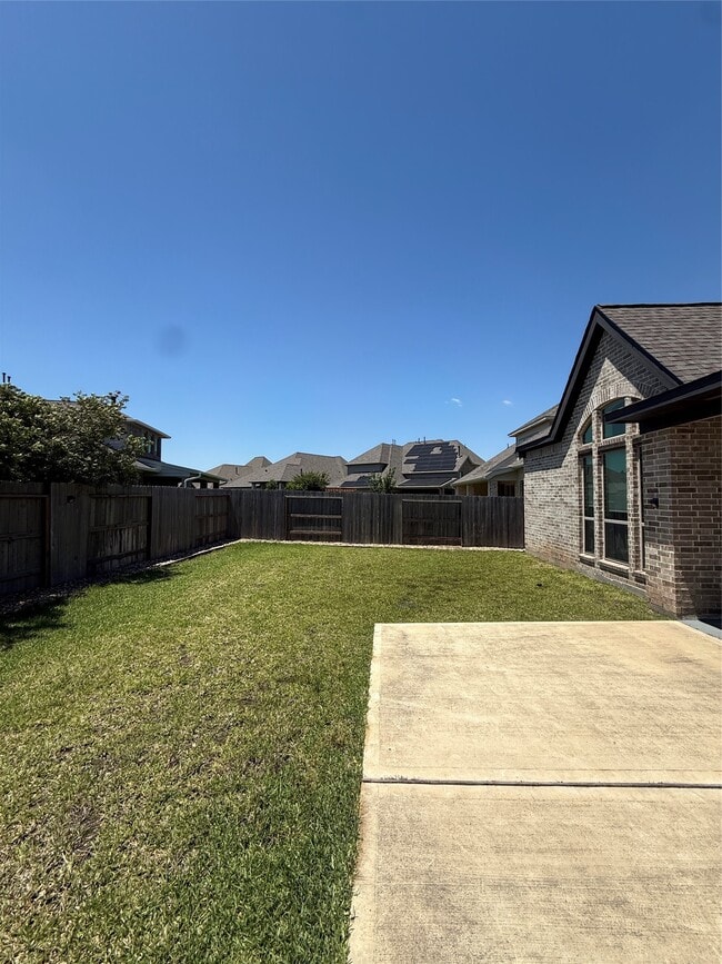 Building Photo - 563 Santa Rosa Hls Dr