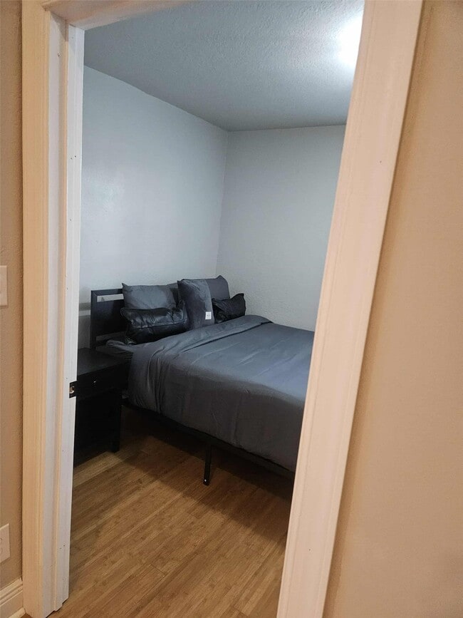 Building Photo - 812 Marlin St